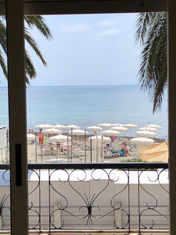Hotel Solemare Альбенга Экстерьер фото