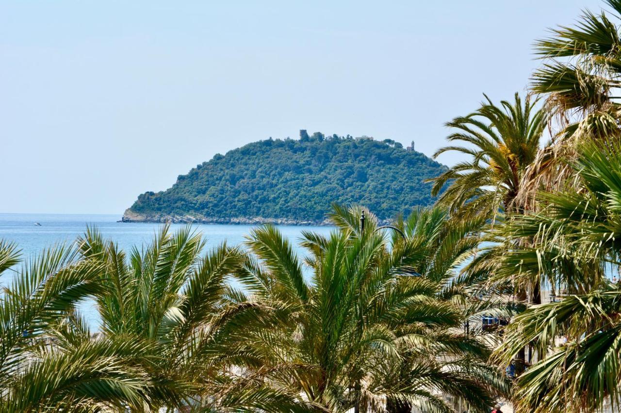 Hotel Solemare Альбенга Экстерьер фото